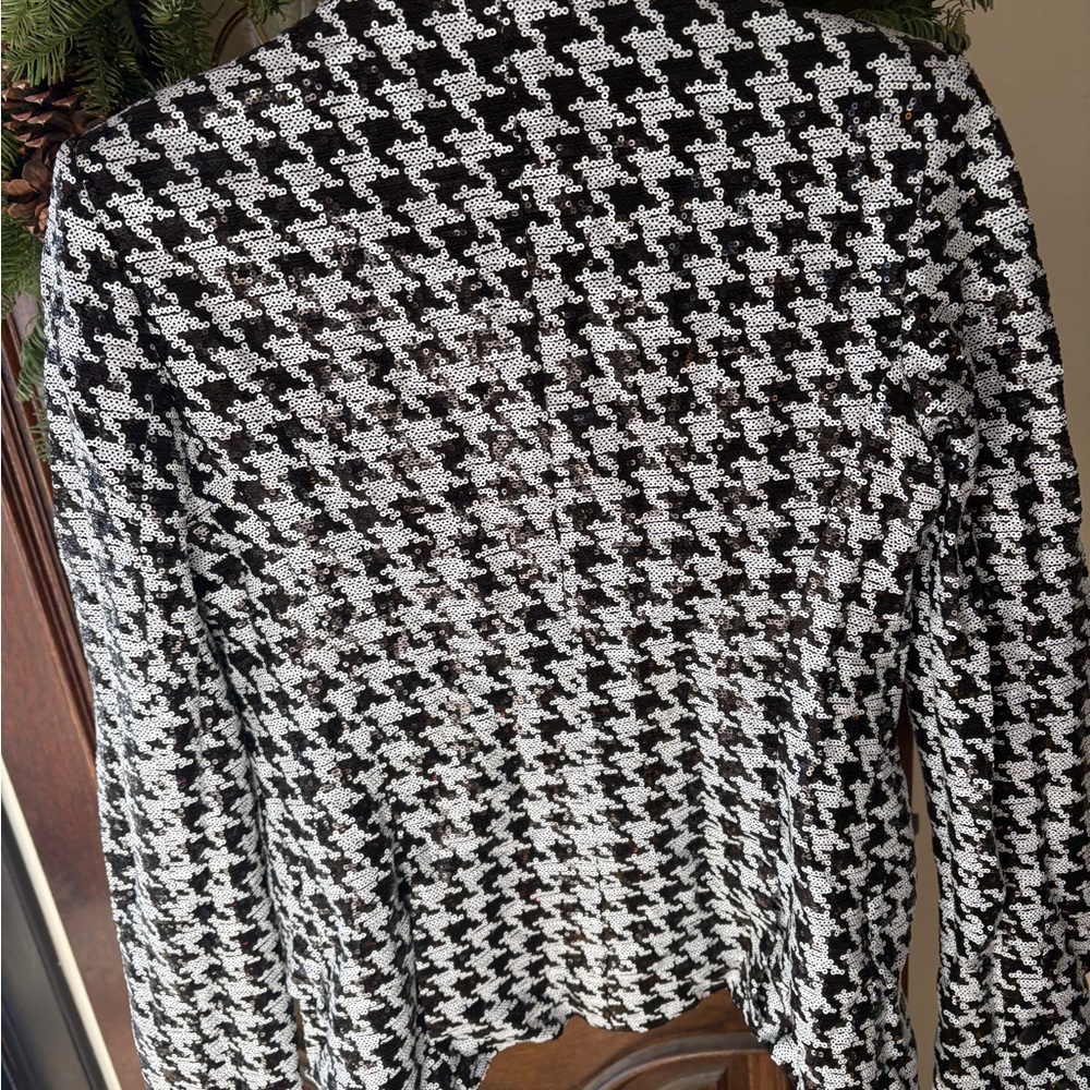 L'AGENCE Sequin Black and White Jacket - Picture 4 of 4